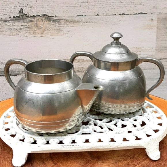 EUC SELANGOR PEWTER MID-CENTURY CREAMER AND SUGAR BOWL - Picture 10 of 10
